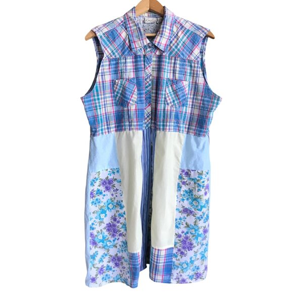 Patchwork Duster, Size L-XL: Upcycled Boho Sleeveless Floral Button-Down Dress - Picture 4 of 13